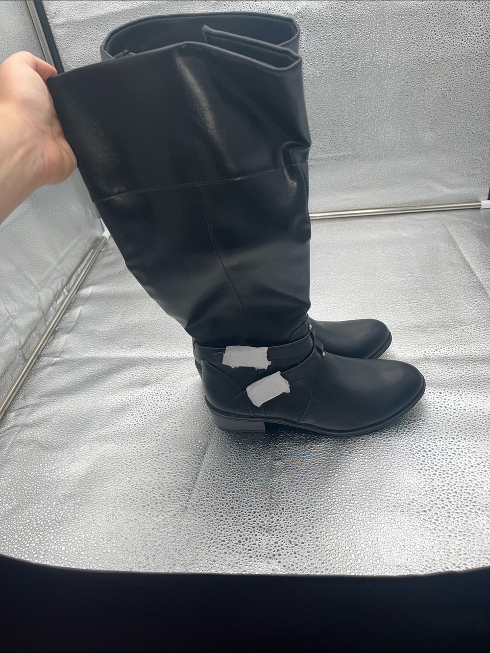 Classic Black Knee-High Riding Boots - Sleek Everyday Style